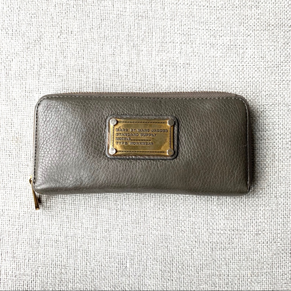 Marc by Marc Jacobs Classic Q Zippy Wallet